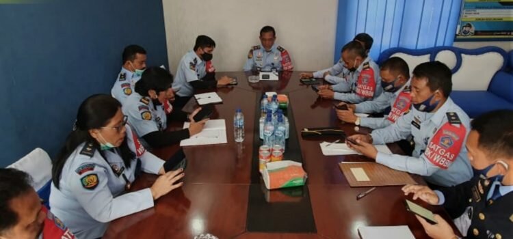 RAPAT INTERNAL TERKAIT EVALUASI KINERJA DAN PENGUATAN WBK/WBBM